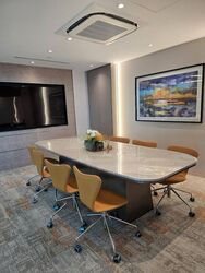 Arc 380 (D8), Office #528450601